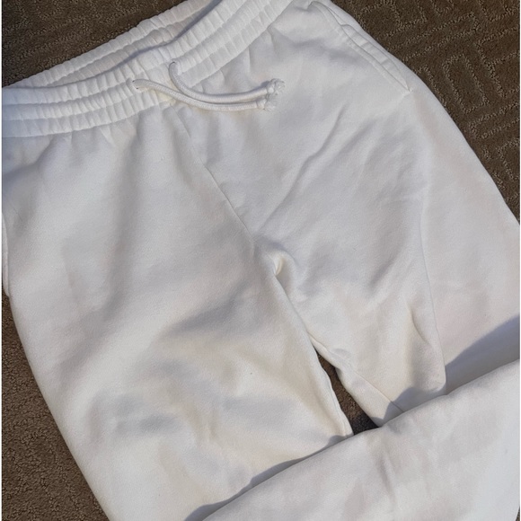 TNA Perfect Sweatpant - Picture 2 of 3